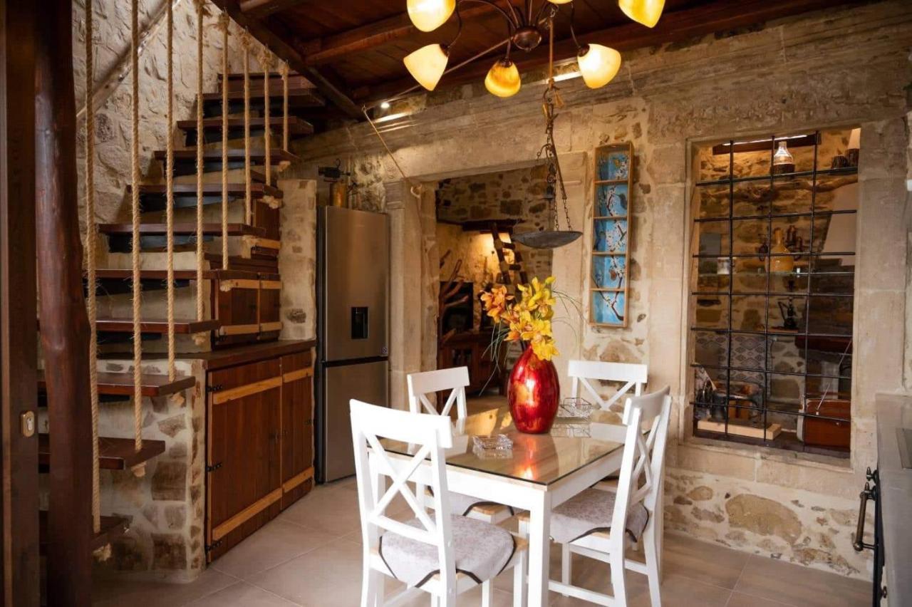 Dioni Stone House Chalet